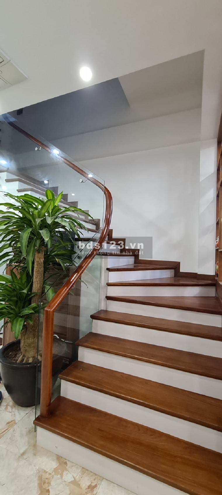 Bán Nhà Quang Trung Hà Đông, lô góc, ô tô, 46m, 3 tầng, giá 3 tỷ