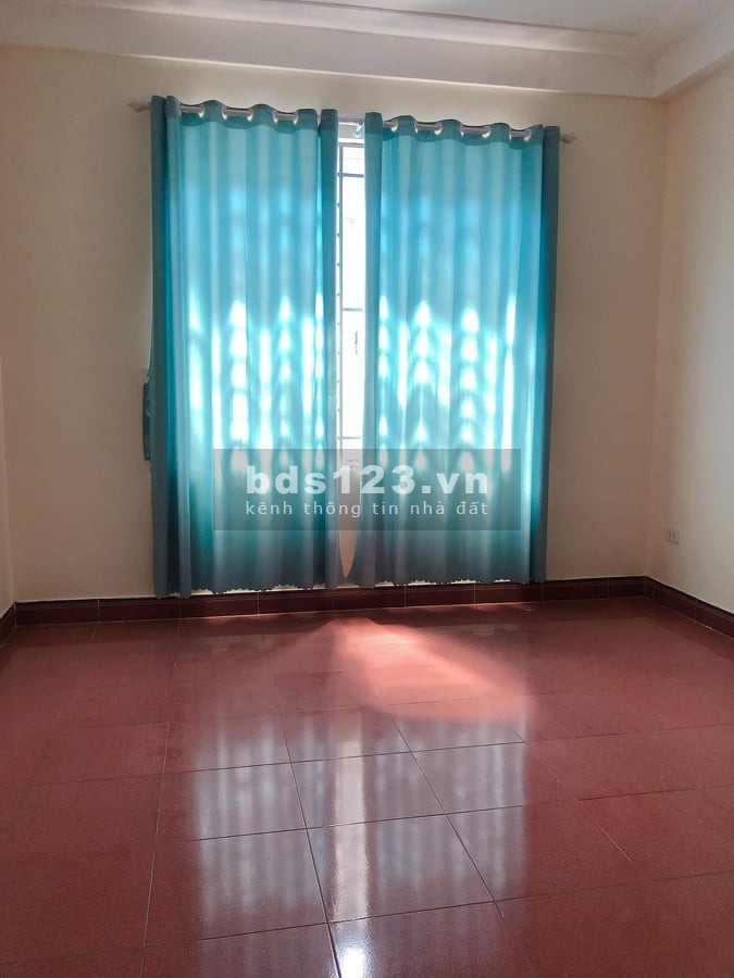 Cực hiếm tại phố Định Công, tặng full nội thất, ngõ ô tô tránh, 4 tầng đúc, 48m2, giá 2.9 tỷ
