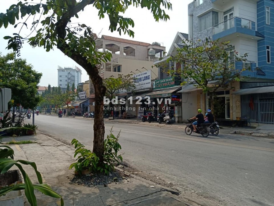 Bán đất thổ cư gần chợ Hóc Môn sổ hồng riêng, khu dân cư