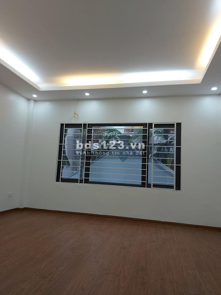 Cần Bán Gấp Nhà Đẹp Mỹ Đình, Ôtô Đỗ Cửa, DT 39 m2 x 5, Giá 3.45 Tỷ.