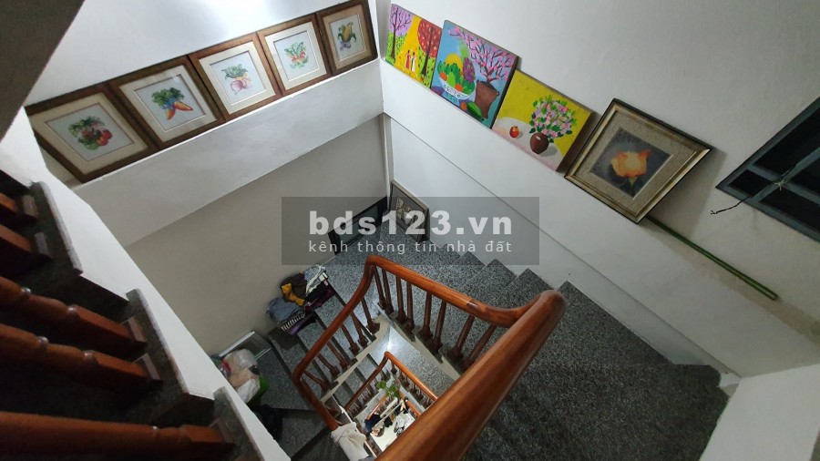 Bán nhà mặt phố Nguyễn Ngọc Nại, Thanh Xuân, dt 38m2, 6 tầng đúc, nhỉnh 8 tỷ, nhà mới toanh