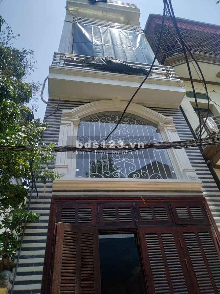 Nhỉnh 3 tỷ có ngay khẩu Vạn Phúc 6 tầng, ô tô đỗ trước cửa nhà