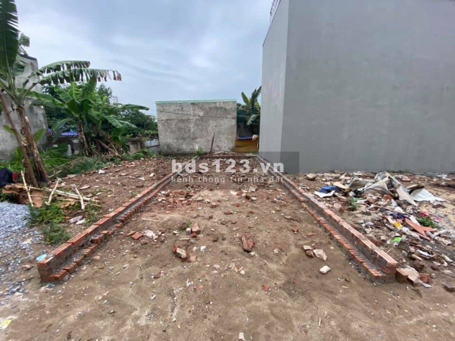 Nhỉnh 900 triệu, đất Đông Mỹ 34m2, nở hậu, LH 0988623934