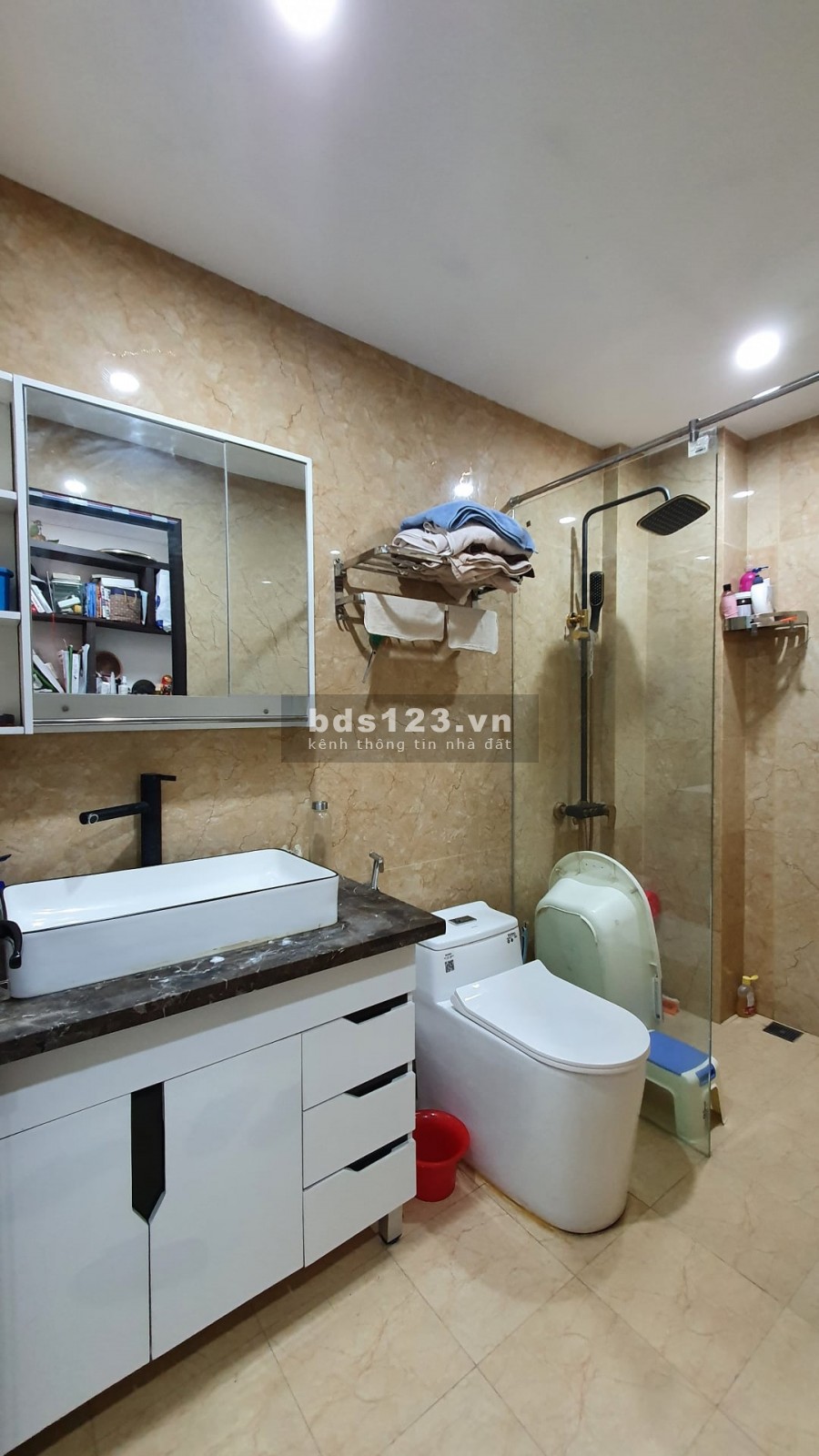 Bán nhà mặt phố Nguyễn Ngọc Nại, Thanh Xuân, dt 38m2, 6 tầng đúc, nhỉnh 8 tỷ, nhà mới toanh
