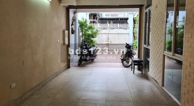 Bán nhà Bồ Đề đẹp như khách sạn 5 sao, sân vườn, 120m2, 5 tầng, MT 5,5m, nhỉnh 10 tỷ