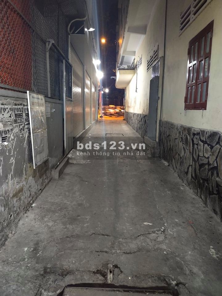 Bán gấp nhà Lý Thái Tổ Quận 3 50m2 giá thương lượng.