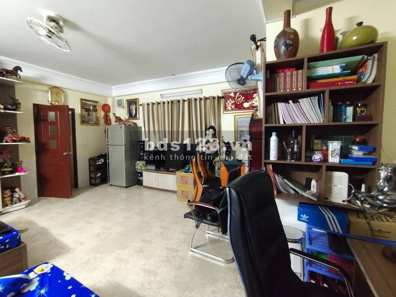 Bán gấp nhà Lý Thái Tổ Quận 3 50m2 giá thương lượng.
