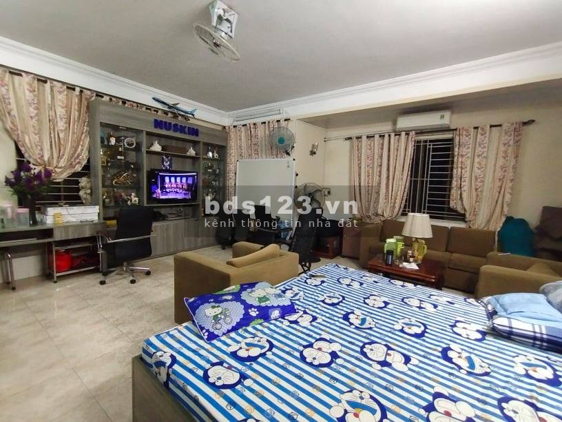 Bán gấp nhà Lý Thái Tổ Quận 3 50m2 giá thương lượng.