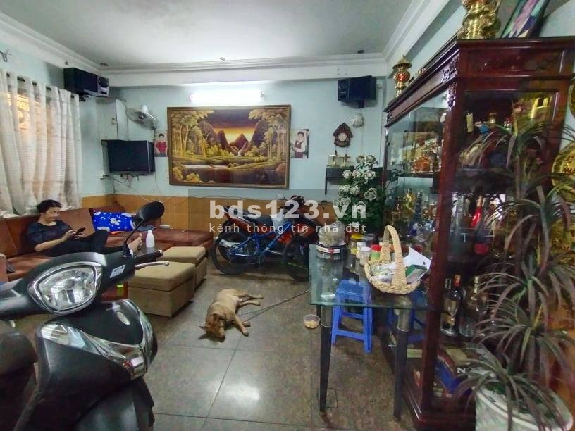 Bán gấp nhà Lý Thái Tổ Quận 3 50m2 giá thương lượng.