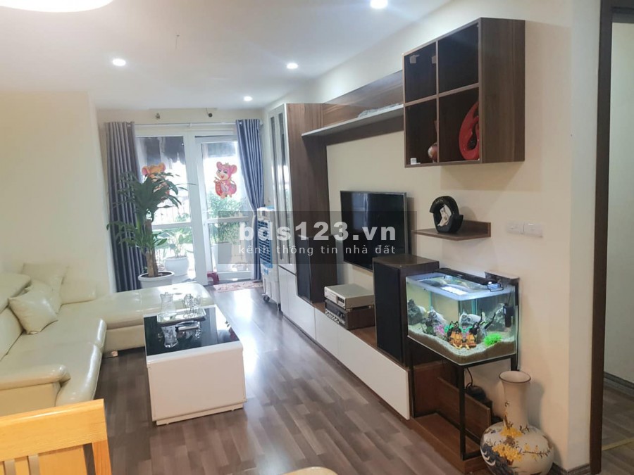 Bán căn hộ FLC 418 Quang Trung Hà Đông 106m2 3PN 2WC, giá 2,5 tỷ. LH: 0374393926