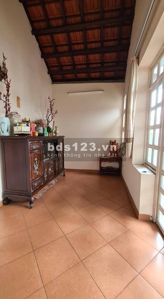 Bán nhà Bồ Đề đẹp như khách sạn 5 sao, sân vườn, 120m2, 5 tầng, MT 5,5m, nhỉnh 10 tỷ