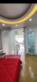 Sở hữu 1 căn nhà Mặt tiền, đường rộng 30 có vỉa hè cây xanh, đâu xe Ôtô. Nhà 3 Lầu có sỗ sẵn giá rẻ