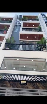 Sở hữu 1 căn nhà Mặt tiền, đường rộng 30 có vỉa hè cây xanh, đâu xe Ôtô. Nhà 3 Lầu có sỗ sẵn giá rẻ