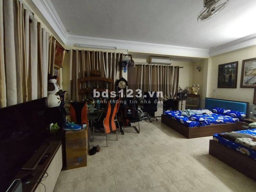 Bán gấp nhà Lý Thái Tổ Quận 3 50m2 giá thương lượng.