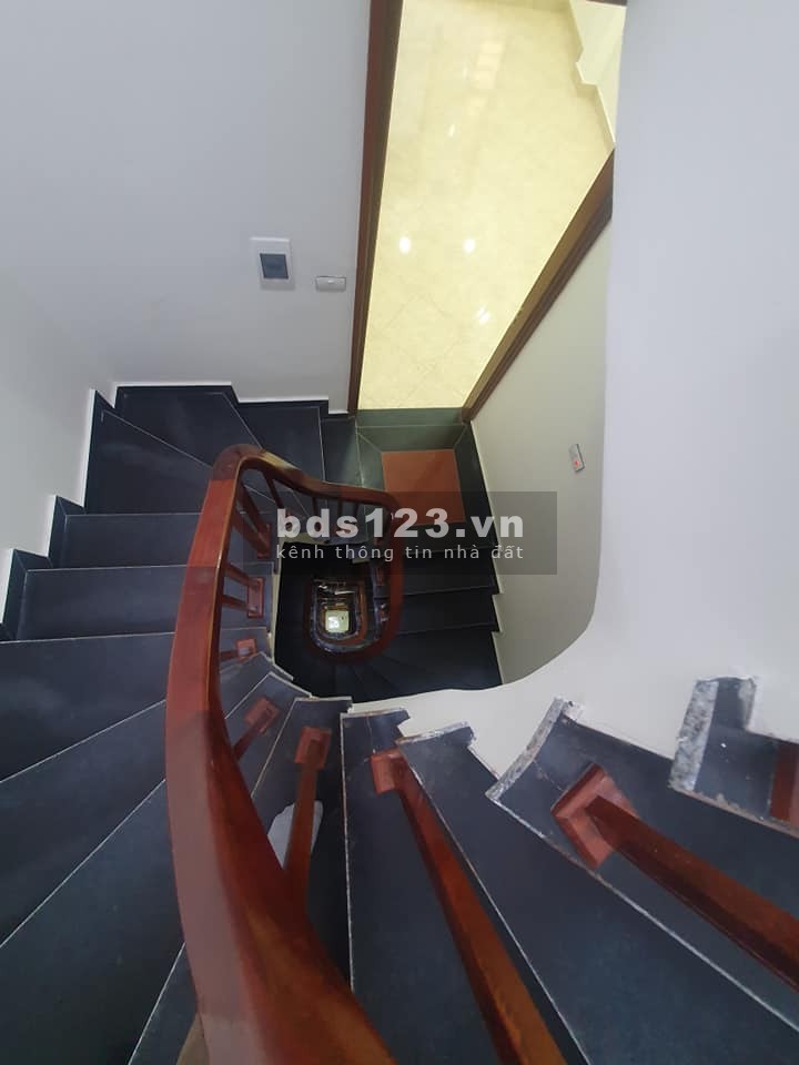 Bán nhà mới đẹp lung linh, sát ngã 4 sở, dt 54m2, giá 4.25 tỷ