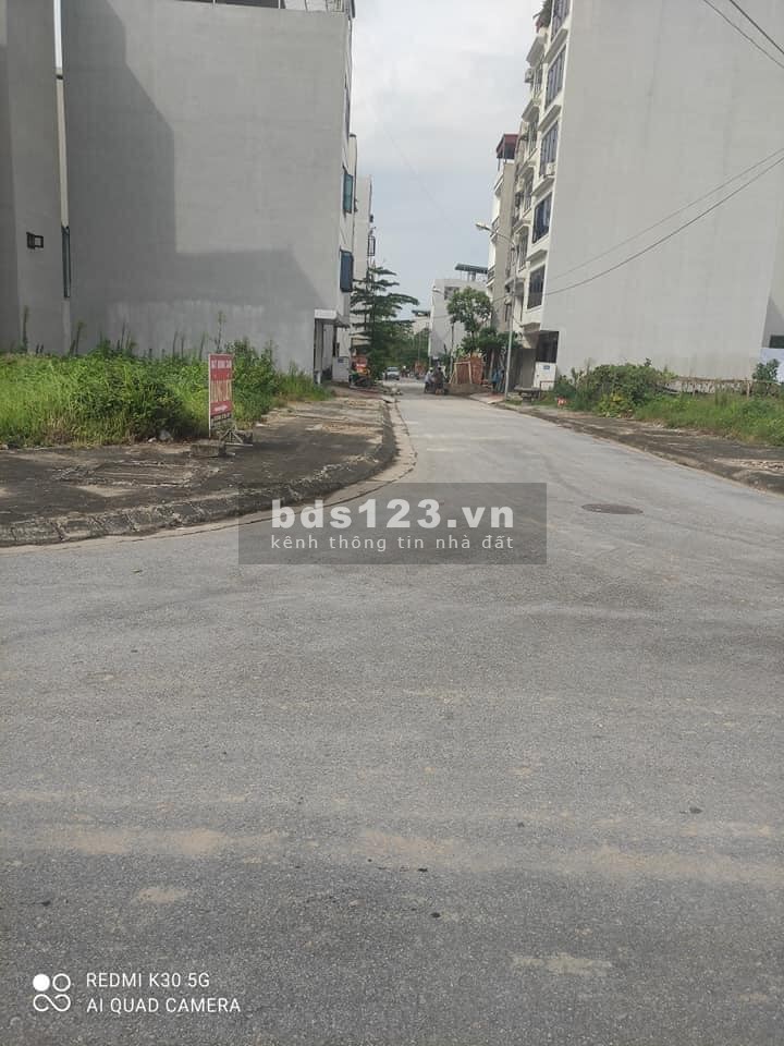 Bán đất DV Yên Nghĩa view bến xe Ô tô tải tránh Kinh doanh đỉnh, dt 50m2, 5m giá 4x tỷ