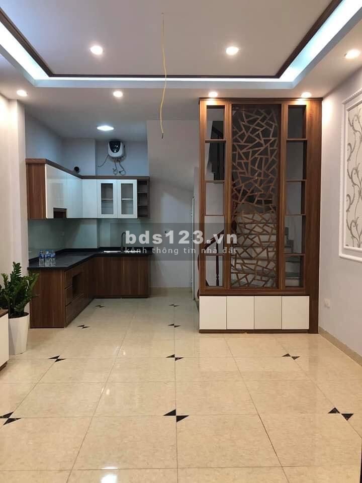 Phân Lô ô tô đỗ Trương Định Hoàng Mai Dt 35m2 5 Tầng 3 Tỷ 2