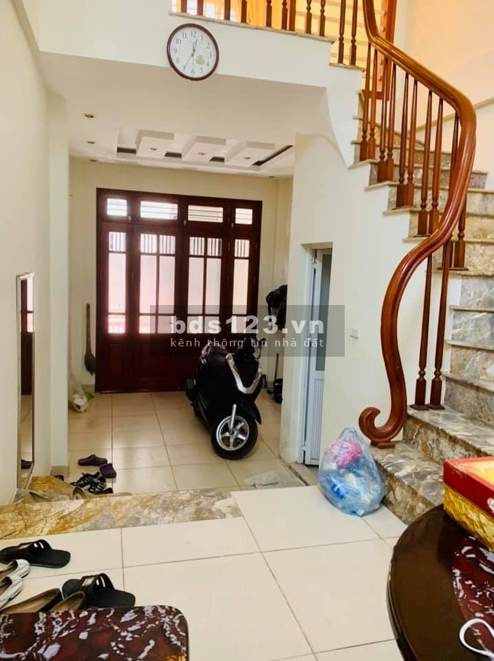 Bán nhà mặt ngõ, đường Võ Chí Công, Cầu Giấy. Khu dân trí cao, an sinh đỉnh. 3.5 tỷ