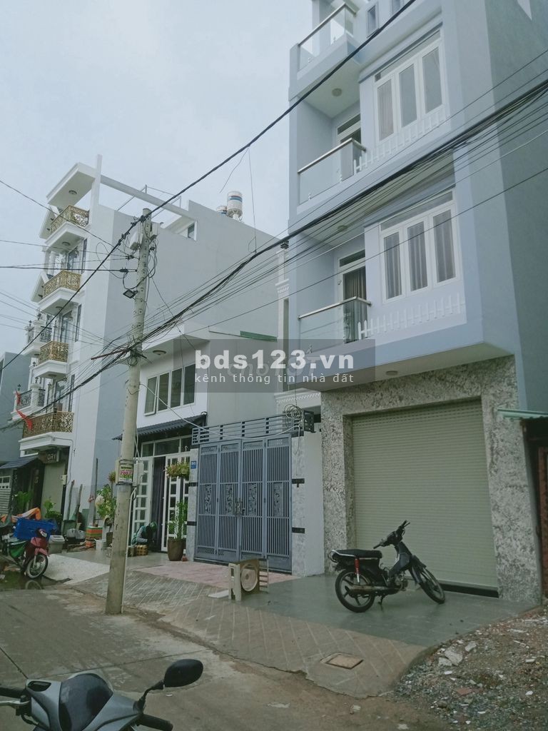 Nhà 1T2L 4x25 cuối đg Thống Nhất Go Vap cầu Bến Phân