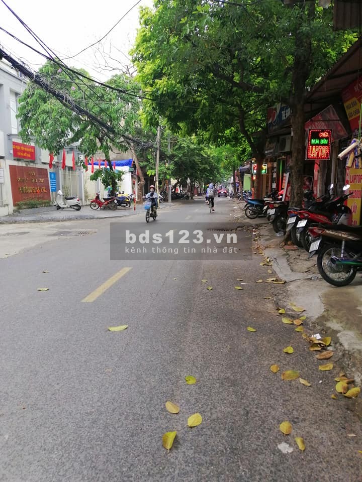 Siêu giản giá với tuyệt phẩm 5 tầng đúc, giá 3 tỷ, nội thất mới