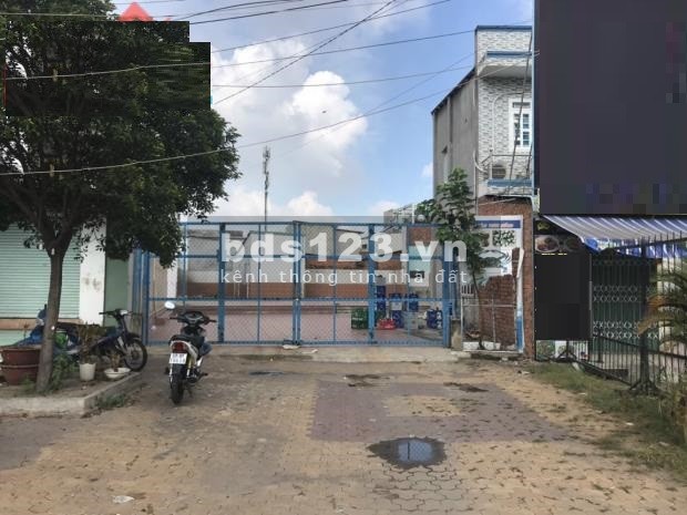Lê Trọng Tấn - mt 30 x 67 . khu đắc địa