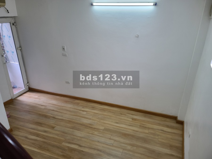 Bán nhà riêng tại Bồ Đề, Long Biên, Hà Nội, 4 tầng đúc, khu dân cư
