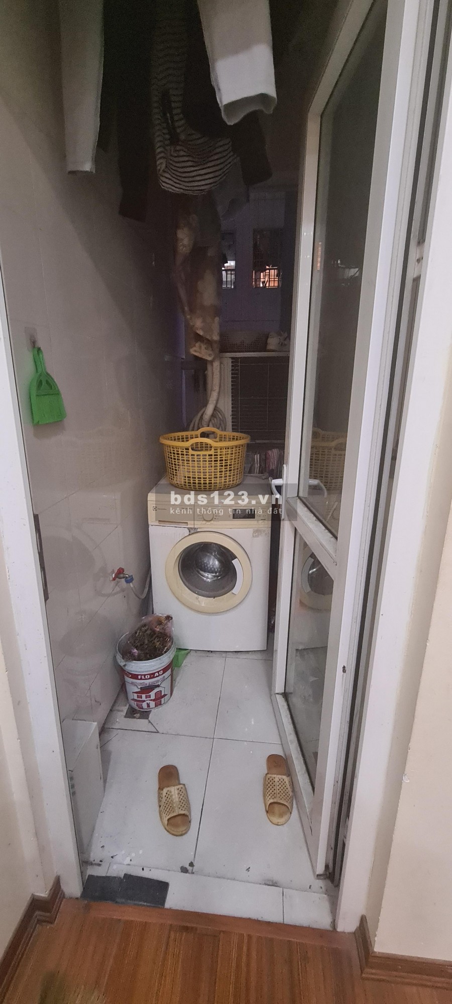 Bán nhanh căn hộ tòa CT12B Kim Văn Kim Lũ dt 54,3m2, giá 1,14 tỷ, SĐCC