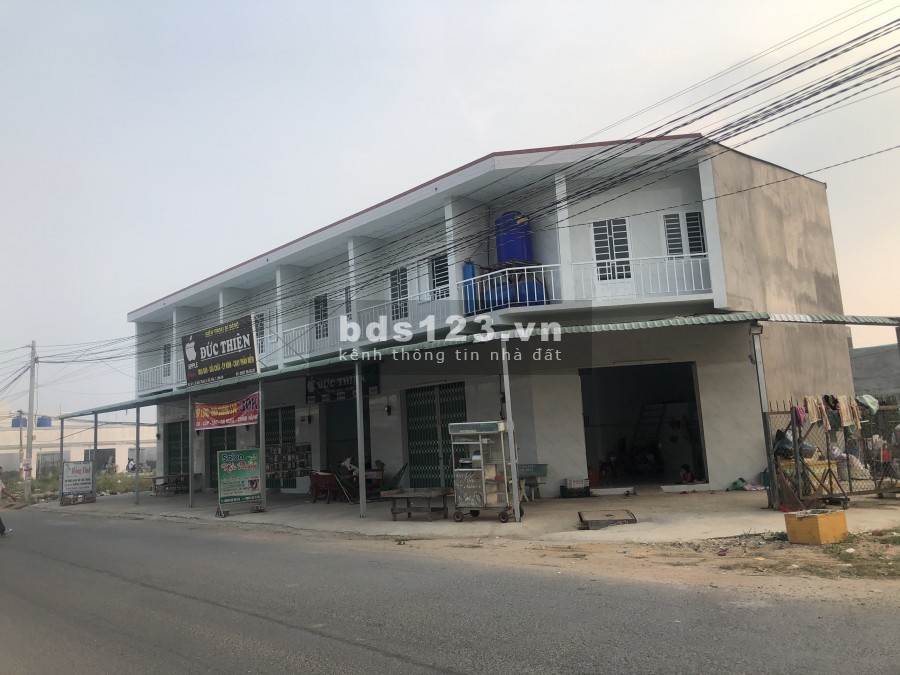 Bán đất Đức Hoà gần các khu công nghiệp lớn, chỉ 10-12 triệu/m2, 100% thổ cư sổ hồng riêng
