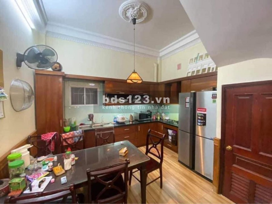 Nhà mới full nội thất ngõ 59 Quan Hoa hợp KD, DT 42m2, 4 tầng MT 4m giá 5.8 tỷ