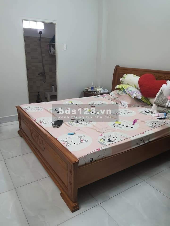 Nhà 3 tầng kiên cố, Nguyễn Thị Minh Khai, Quận 3. 6,3 tỷ.