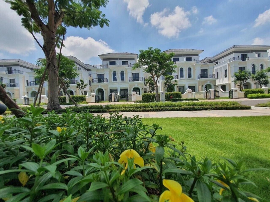 Bán Biệt thự song lập Verosa Park Khang Điền, phường Phú Hữu, Quận 9 giáp quận 2. An ninh 24/24. LH: 0901433969