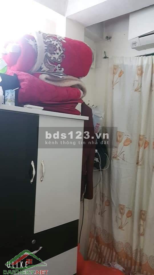 Bán nhà 4 tầng Khâm Thiên, căn góc, ngõ rộng xe ba gác đua, tặng nội thất, về ở ngay, giá 1,35 tỷ