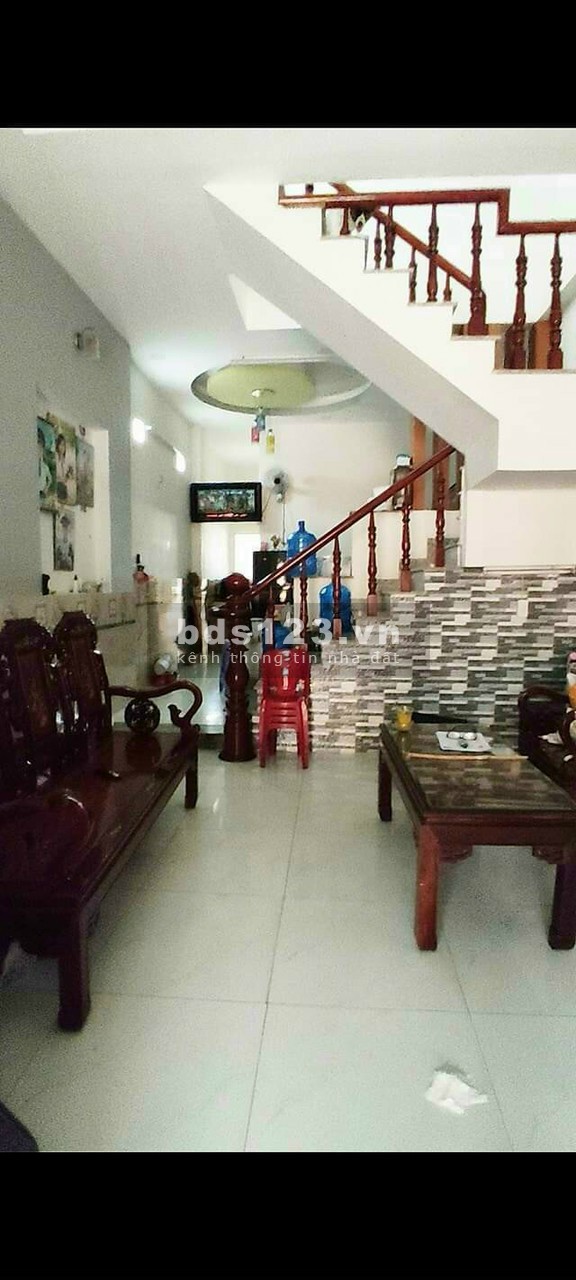 Chính chủ cần bán gấp nhà Hốc Môn 76.5m2 giá 1 tỷ 370