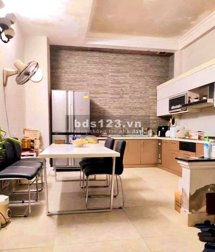 Bán gấp nhà 4 tầng, mặt ngõ ô tô tránh phố Hoàng Cầu 45m2x4,1m; nhỉnh 10 tỷ lh 0947161359