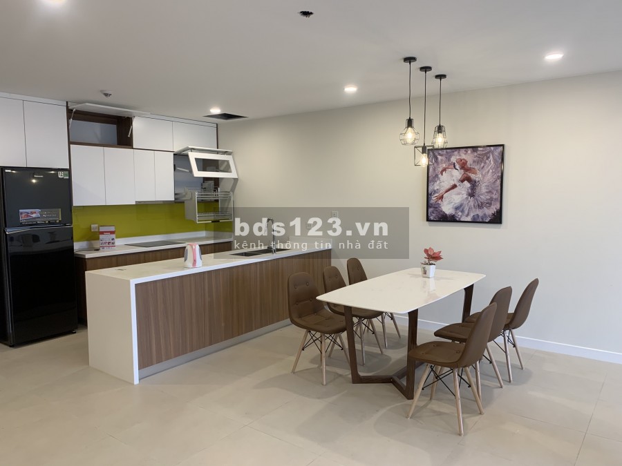 Bán căn hộ góc 154m2 tòa NOVO tại Chung cư Kosmo Tây Hồ, giá 6.5 tỷ (Bao tên) - O977 83 5151