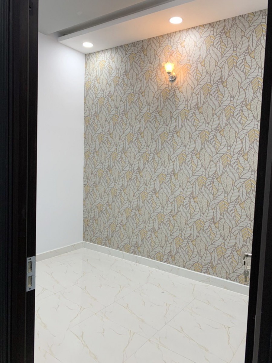 Cho thuê nhà mặt tiền (3.8*10.5m/1 Lầu) đường Âu Dương Lân P3 Q8