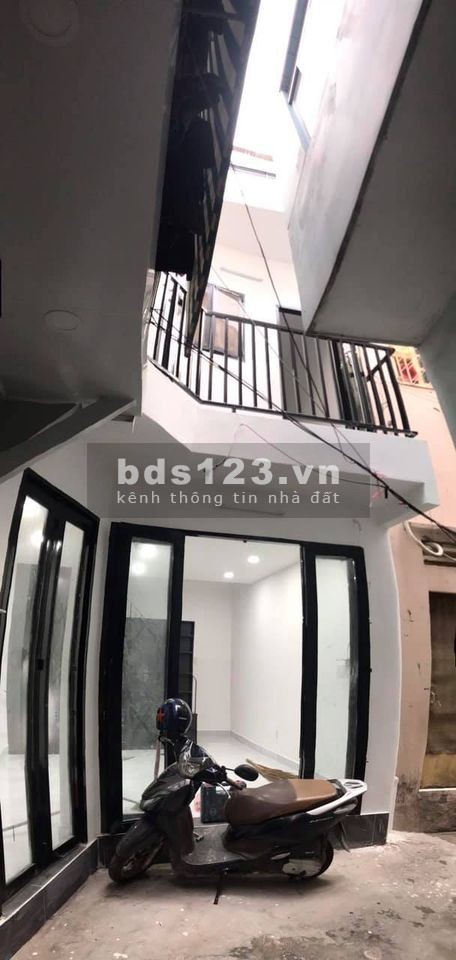 Chính chủ bán gấp nhà trung tâm Quận 10, dt 40m2, giá 3.4 tỷ, LHCC