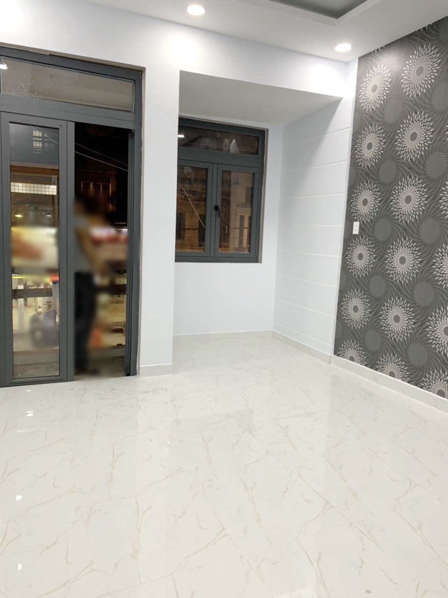 Cho thuê nhà mặt tiền (3.8*10.5m/1 Lầu) đường Âu Dương Lân P3 Q8