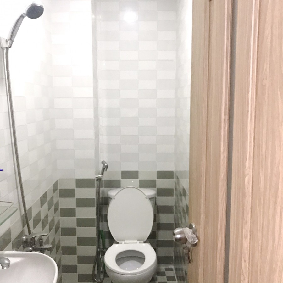 Nhà mới (4 x 12m) lầu đúc BTCT, hẻm 290 Dương Bá Trạc P1Q8