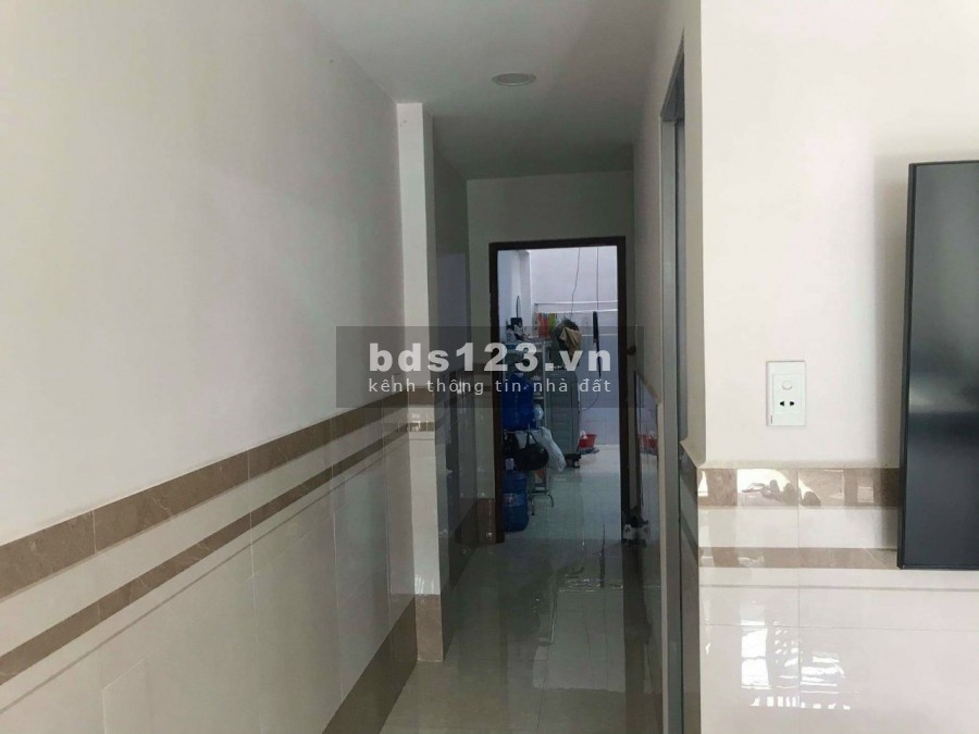 Cần tiền xoay vốn nên cần bán Gấp căn nhà 1 trệt 1 lầu mặt tiền quốc lộ 50