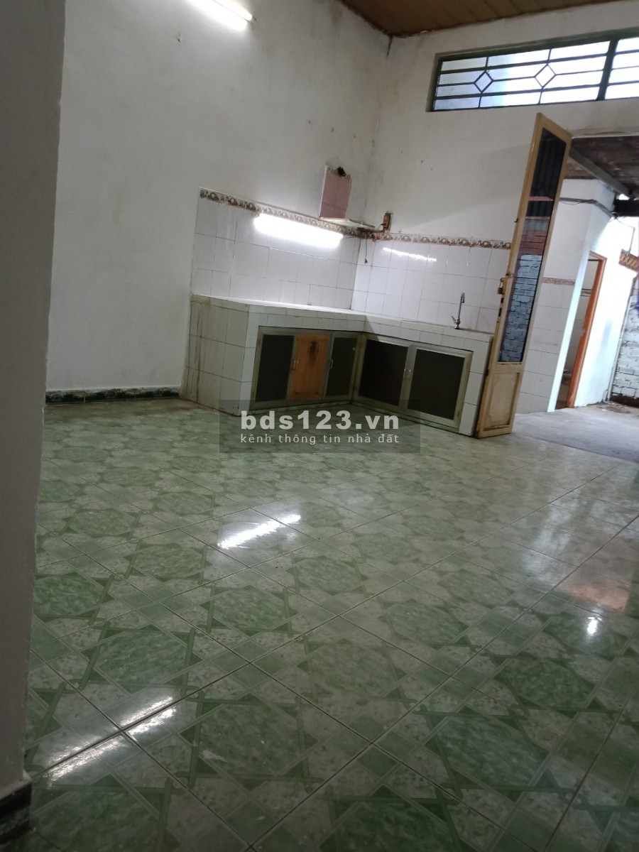 NHÀ CẤP 4 CHO THUÊ 4X30 ngay QL1A-XÃ TÂN KIÊN, BÌNH CHÁNH
