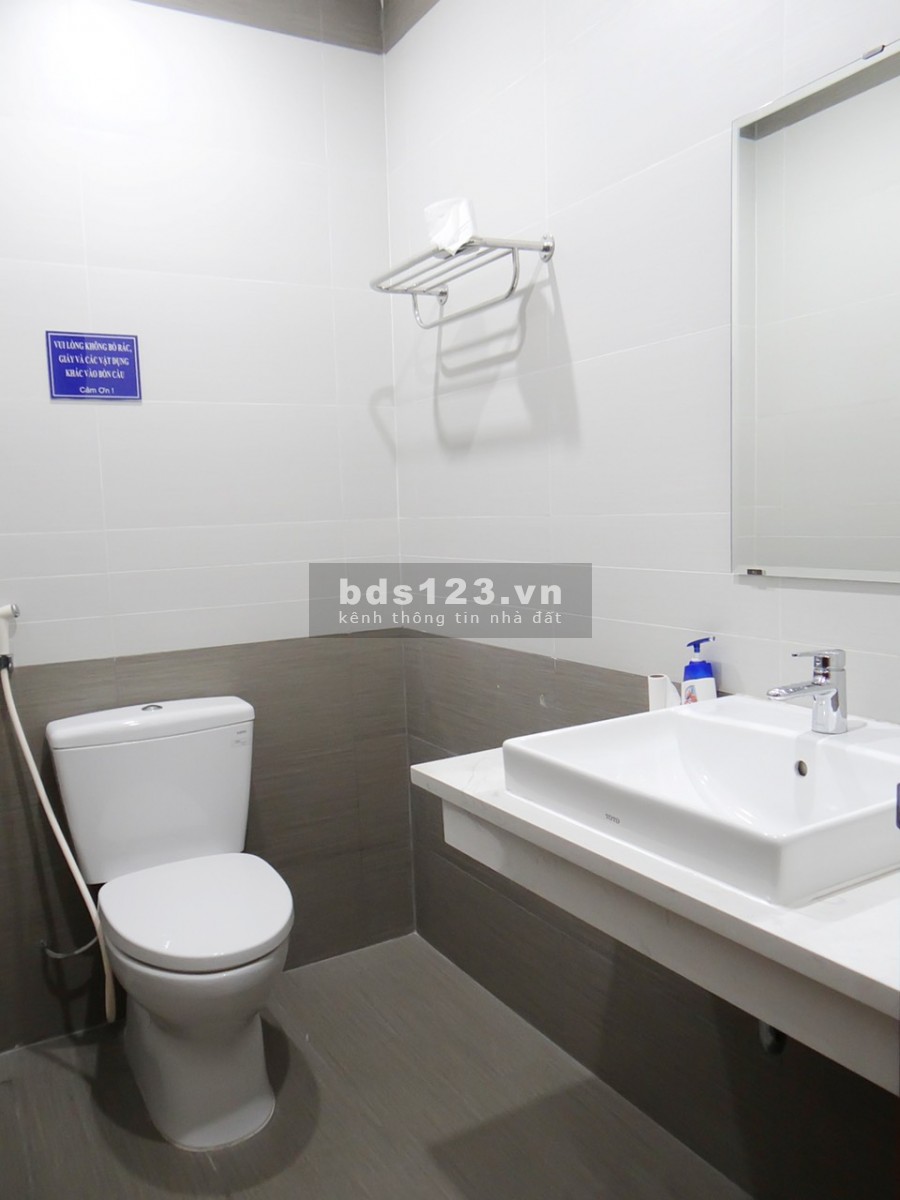 Chính chủ cho thuê văn phòng tòa nhà 11B Hồng Hà P2 Q Tân Bình giá từ 8tr/th