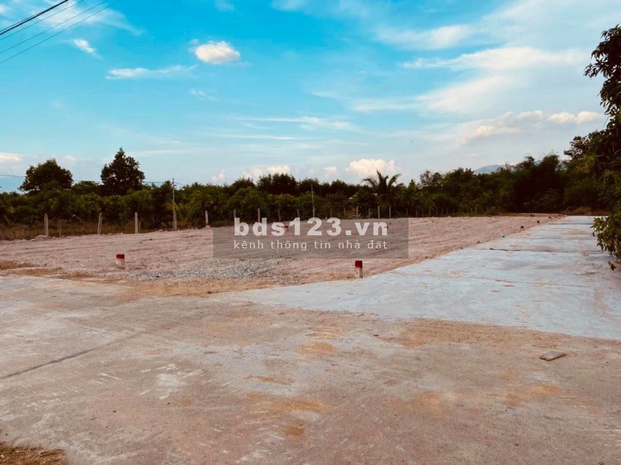 Đất mặt tiền đường 15m Suối Tiên, Diên Khánh, giá 4.5 triệu/m2, giá chốt