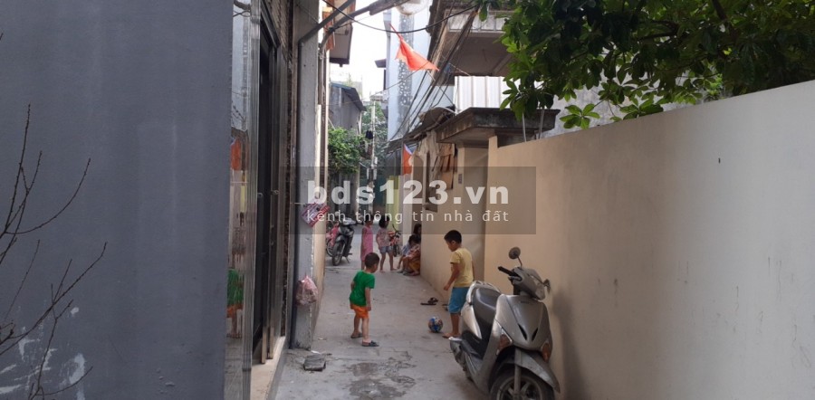 Cần bán nhanh căn Cấp 4 tại Phúc La-Hà Đông. lô góc vị trí thoáng giá chỉ 2,4 tỷ. Lh 0984672007