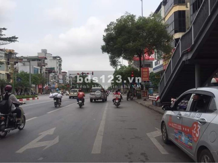Tôi chính chủ cần bán nhà Hoa Lâm, Quận Long Biên, 3 tầng
