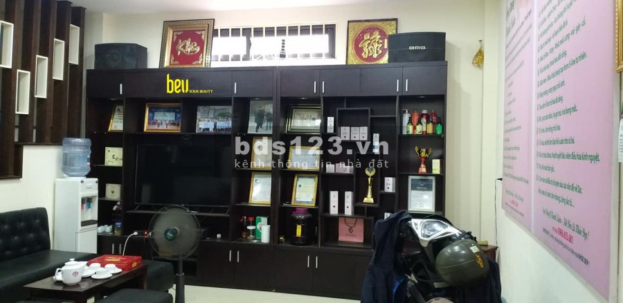 Bán nhà riêng Quan Nhân kinh doanh đỉnh, 2 ô tô tránh, giá 6.3 tỷ