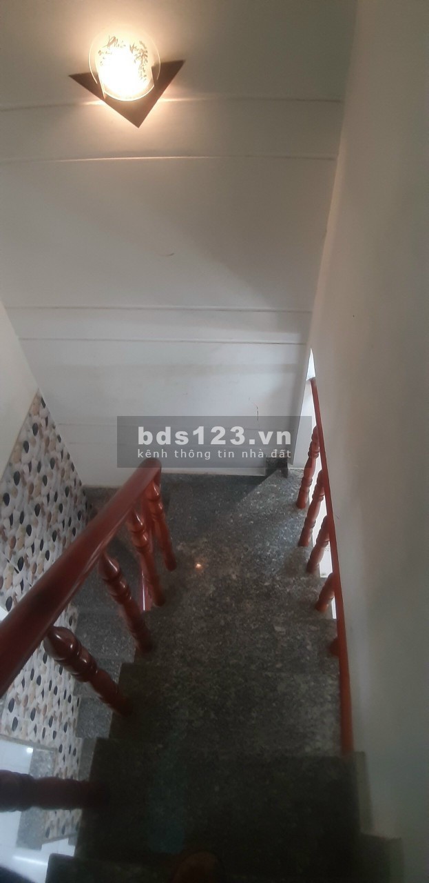 Nhà 1 trệt 2 lầu 3PN 80m2 hẻm xe hơi đường Dương thị Mười quận 12
