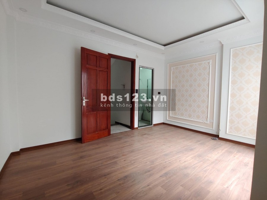 Bán nhà đường Xuân La, Tây Hồ, nhiều tiện ích, 45m, 3.4tỷ