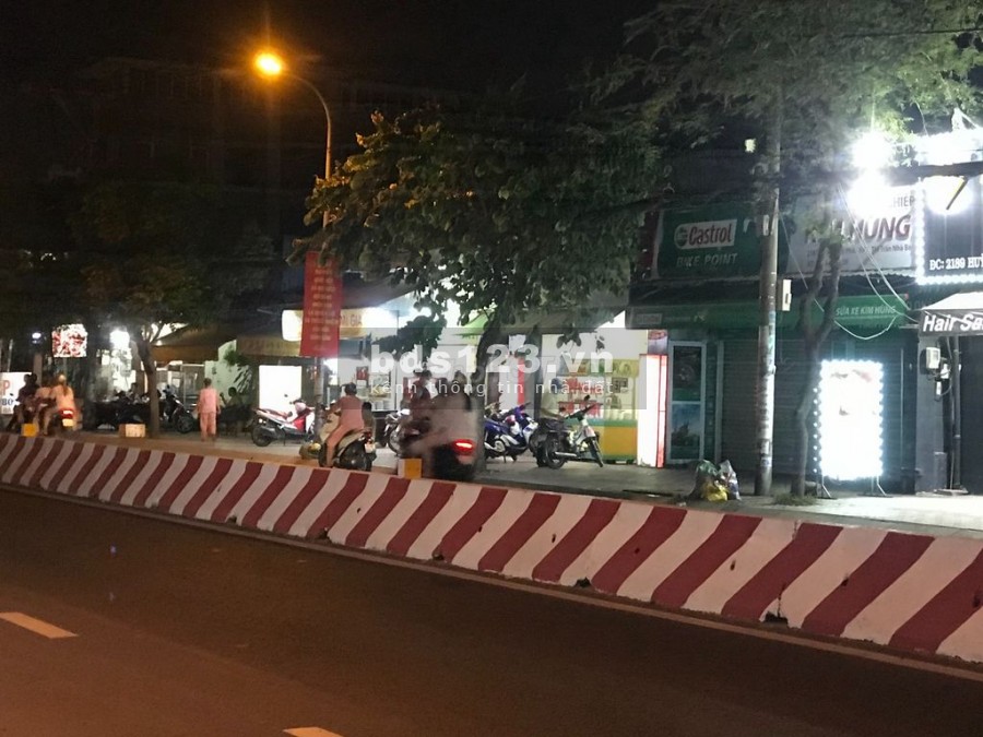 Cho thuê nhà mặt tiền Huỳnh Tấn Phát 5x23