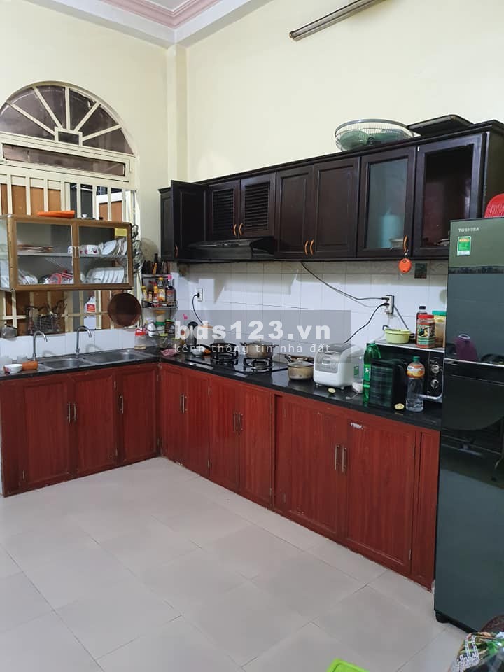 Xe hơi đậu cửa, 49m2, 5 tầng, đường Ba Tháng Hai, Q.10, Giá 11 tỷ